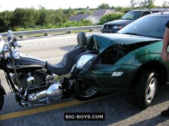 $motorcycle wreck.jpg