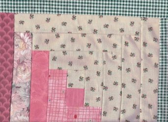 $Log Cabin pink Fields and Furrows Quilt, upper right corner.jpg