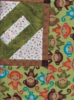 $Chain Link Quilt Top, Monkey 44x68 border, 7.5.2012.jpg