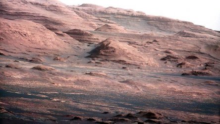 $NASA High-resolution, Mars from Curiosity.jpg
