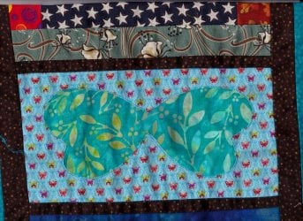 $Glad Rag Longwing Lantern Quilt applique 5.jpg