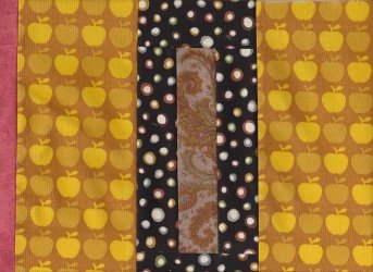 $Giacometti Little  Golden Apples Quilt5 Row 1d.jpg