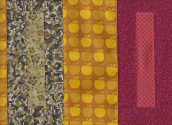 $Giacometti Little  Golden Apples Quilt6 Row 2a.jpg