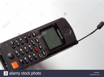 old-nokia-cell-phone-on-the-orange-network-AHNW3C.jpg