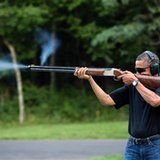 $6df6-Obama-Guns.jpg