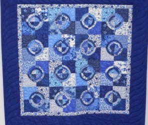 $Runaround blue quilt.jpg