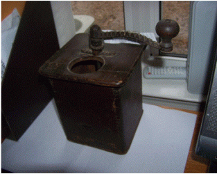 American Coffee Grinder.GIF