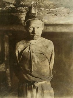 child-miners-5.jpg