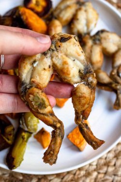 Frog-Legs-Recipe-8-scaled.jpg